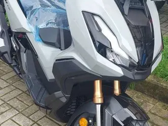 honda adv 350 grigio