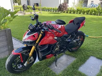 ducati streetfighter v4s