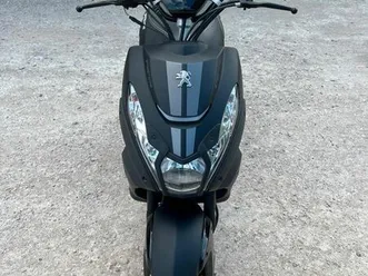 vend scooter peugeot noir 50 excellent etat