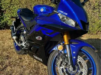 moto yamaha r3 2019 très bon état/ faible kilométrage