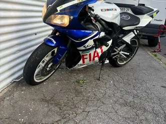 yamaha r1