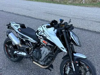 ktm duke 790