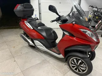peugeot métropolis 400