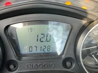 piaggio mp3 300 hpe sport