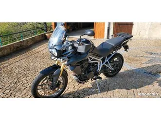 triumph tiger 800