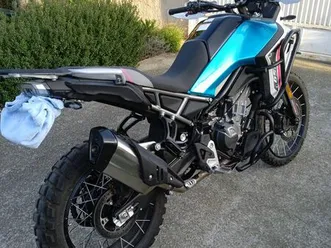 vends cf moto 450 mt 626 kms année 2025 : 5 800 euros