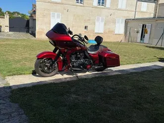 moto harley davidson road glide 120