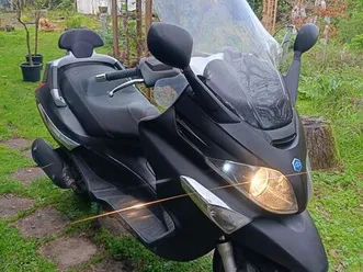 scooter piaggio xevo