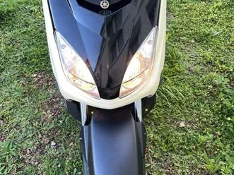 yamaha xmax 125
