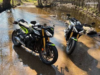 triumph street triple moto 2