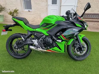 moto kawasaki ninja