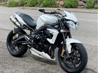 triumph street triple 675 r