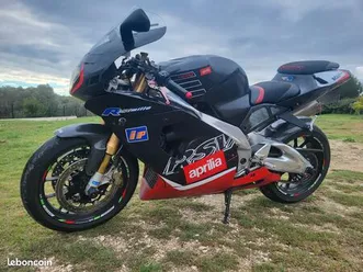 aprilia rsv r