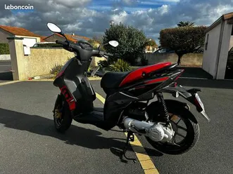 scooter aprilia sr