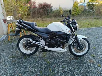 suzuki 600 gsr