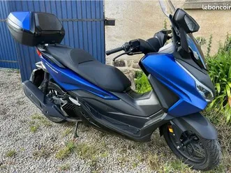 honda 125 forza nss x-adv — rare dans cet état garantie 2028 historique complet