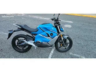 50 cm3 électrique super soco ts street hunter bleu 2 batteries