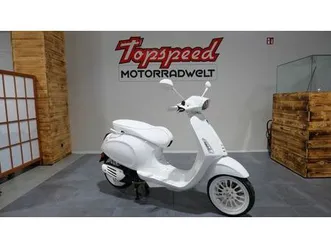 vespa sprint 125 s 'triple white' edition