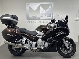yamaha fjr1300a 2 • 2013