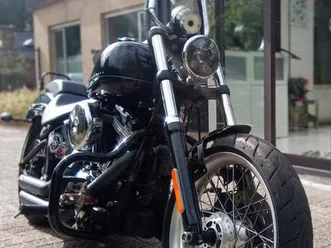 ② harley davidson softail blackline