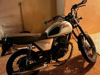 bullit hunt 125 (2016) - 8750km