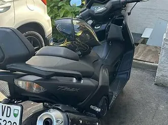 yamaha t-max 530
