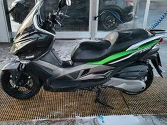 kawasaki j300 - 2015