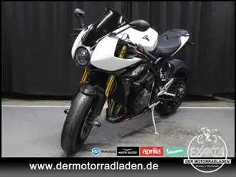 triumph speed triple 1200 rr // sc-project //