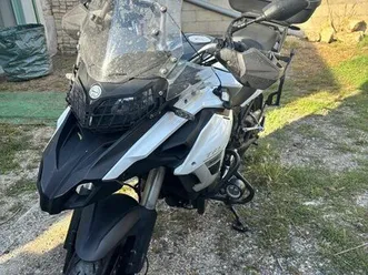 moto benelli trk502