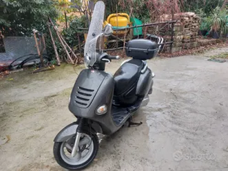 scooter kymco yup 250