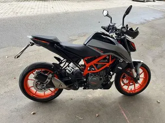 ktm duke 390
