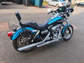 harley davidson dyna ■moto bichonnée, toujours st