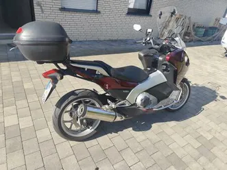 honda nc700d integra (rc62)