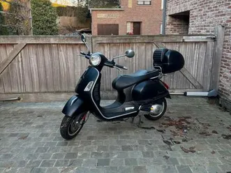 ② vespa 125 gts supersport