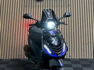 piaggio zip | black & purple edition | 2024 | 160 km | — scooters | piaggio — marktplaats