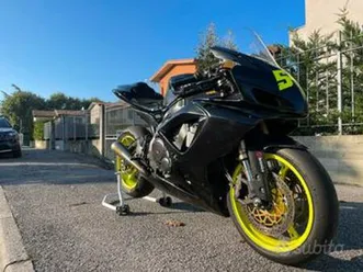 suzuki gsx-r 600 pista