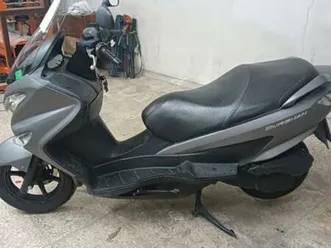 suzuki - burgman 200