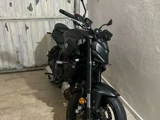 yamaha mt-07 nero
