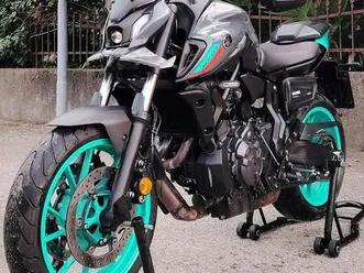 yamaha mt-07 cyan-storm_ patente a2 grigio