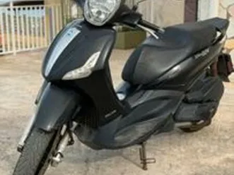 piaggio beverly 300 police edition