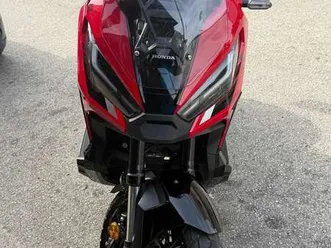 honda x-adv edizione limitata rosso