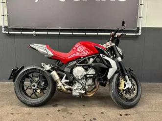 mv agusta brutale 675 rood
