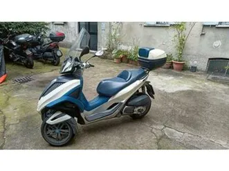 piaggio mp3 300 yourban - 2011