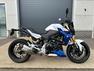 bmw f 900 r sport 2023 - only 1530 miles - one owner