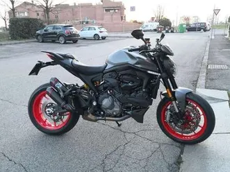 ducati monster 937 grigio