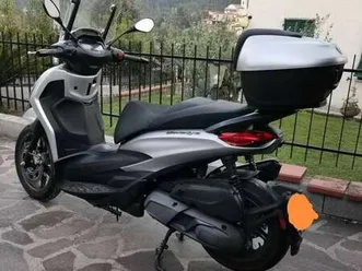 piaggio beverly 400 grigio