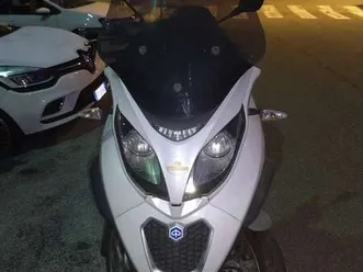 piaggio mp3 300 business bianco