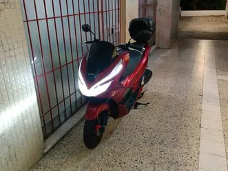vendo honda pcx 125 com topcase + equipamento laranjeiro e feijó