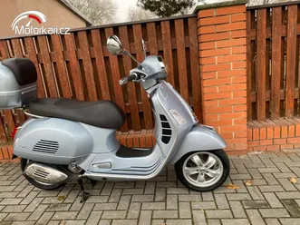 vespa-gts-300-hpe-2021