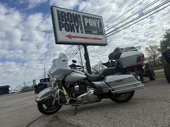 2011 harley-davidson® flhr road king®